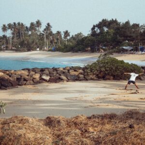 Photo Local beach clean-up