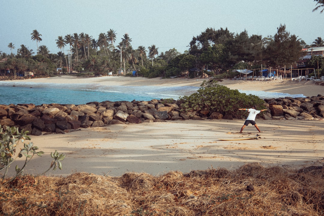 Photo Local beach clean-up