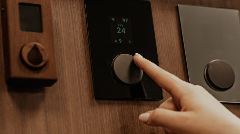 Photo Energy-efficient thermostat